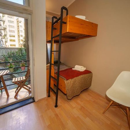 Dlouha Apartment With Balcony Prága Kültér fotó
